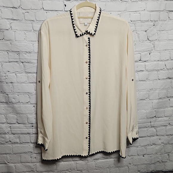 Johnny Was Tops - Johnny Was Jade Cream Silk Embroidered Blouse Small